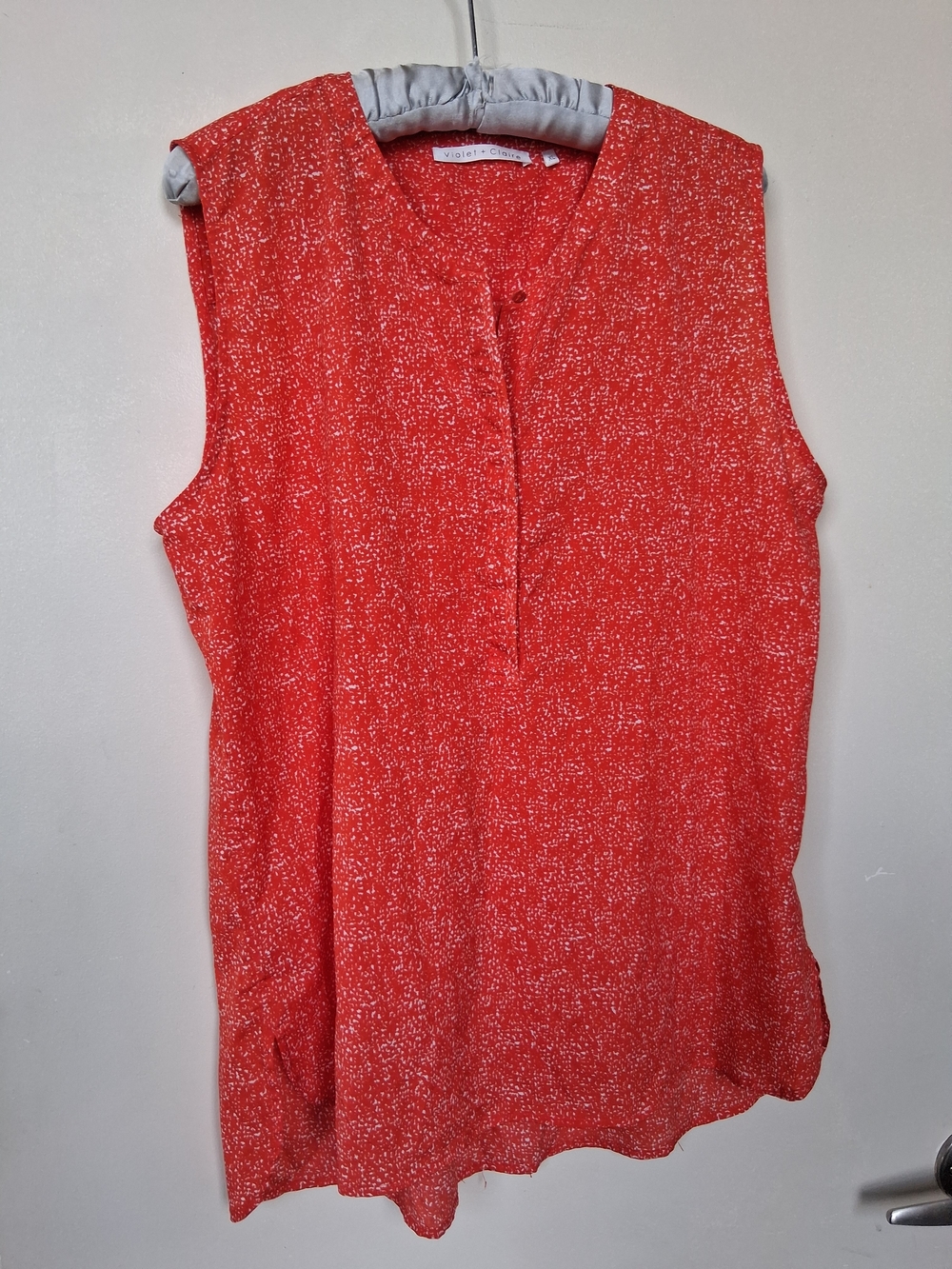 Violet & Claire Red Sleeveless V-Neck Top